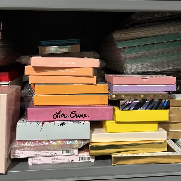 Mystery skincare bundle - Picture 7 of 9